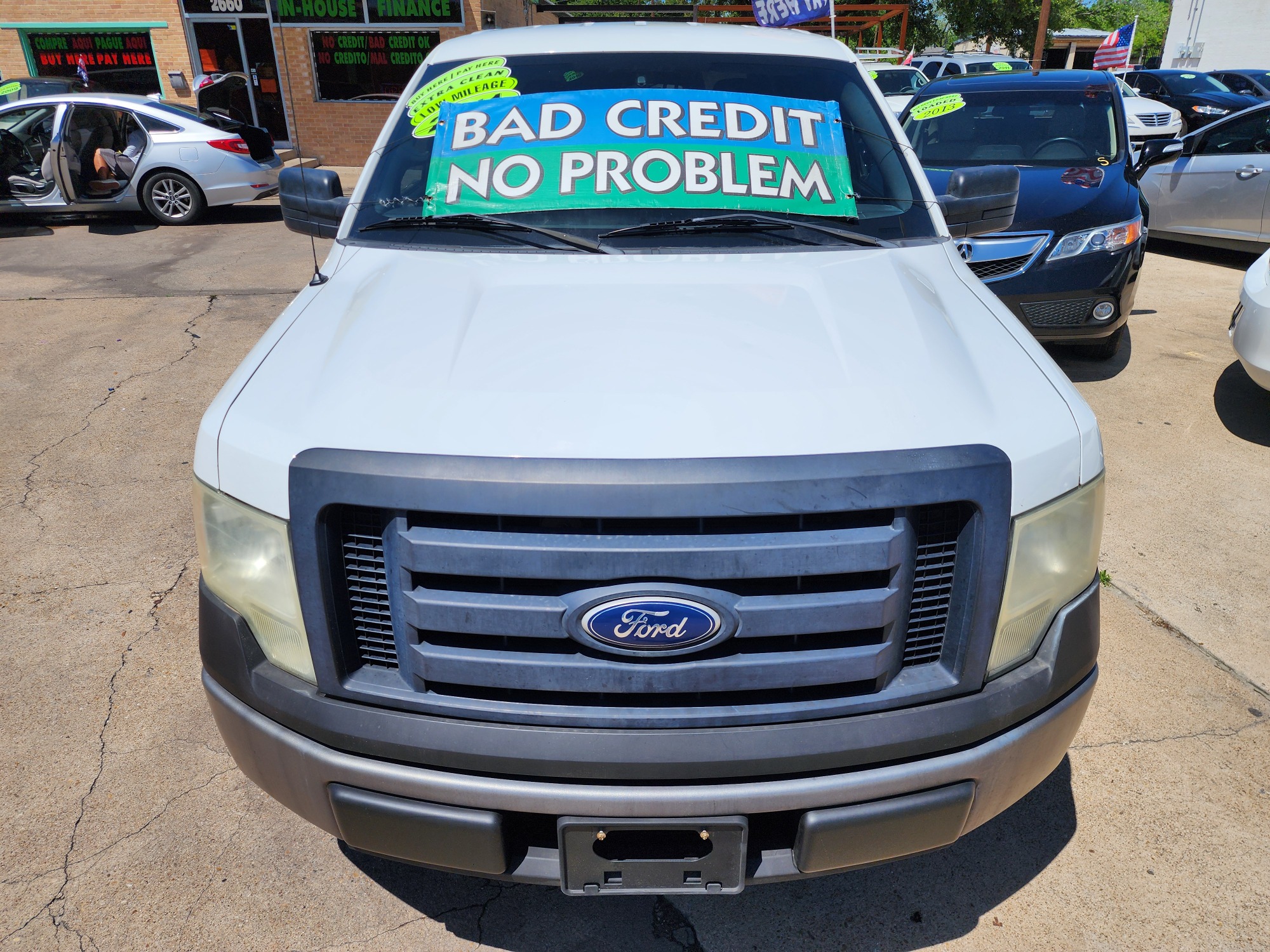 2011 WHITE Ford F-150 XLT SuperCab (1FTFX1CF4BF) with an 5.0L V8 engine, 4-Speed Automatic transmission, located at 2660 S.Garland Avenue, Garland, TX, 75041, (469) 298-3118, 32.885387, -96.656776 - Welcome to DallasAutos4Less, one of the Premier BUY HERE PAY HERE Dealers in the North Dallas Area. We specialize in financing to people with NO CREDIT or BAD CREDIT. We need proof of income, proof of residence, and a ID. Come buy your new car from us today!! This is a very well cared for 2011 FO - Photo #9